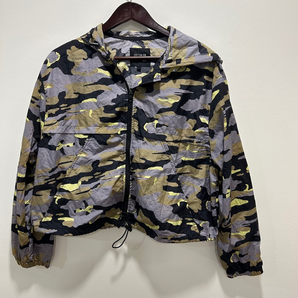 Cotton‎ On Camo short wind Jacket with hood size Medium